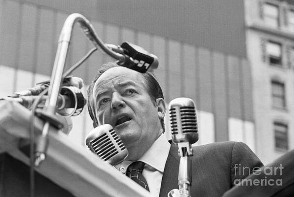 Crowd Of People Art Print featuring the photograph Hubert Humphrey Surrounded By Microphone by Bettmann
