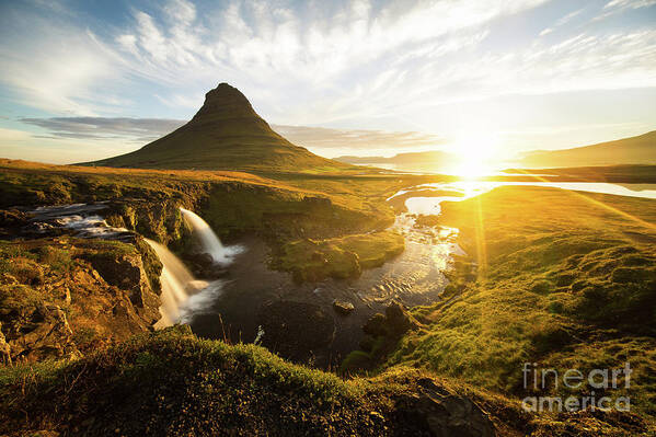 Grundarfj�r�ur Art Print featuring the photograph Kirkjufell Sunrise by Ernesto Ruiz