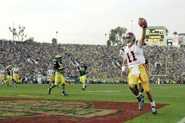 Rose Bowl Stadium Art Print featuring the photograph Rose Bowl Michigan V Usc by Donald Miralle