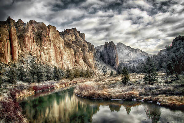 Smith Rock Art Print featuring the photograph Smith Rock State Park 4 by Robert Woodward