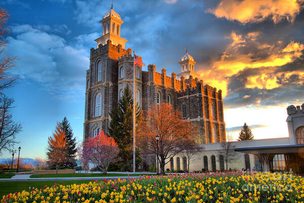 Logan Temple Art Print featuring the photograph Sunset Over The Logan Temple by Adam Jewell