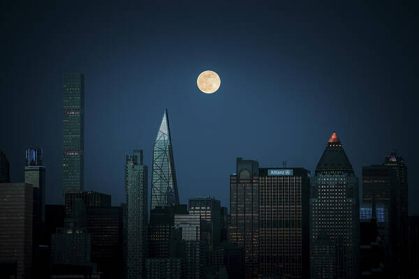 Supermoon Art Print featuring the photograph Super-moon Over Manhattan by Wei (david) Dai