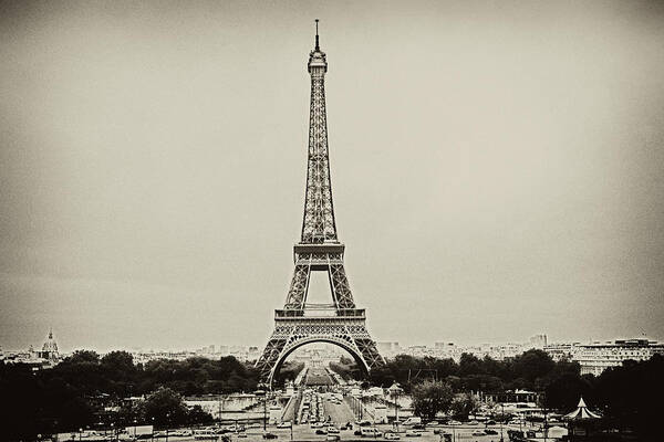 Built Structure Art Print featuring the photograph Tour Eiffel - Eiffel Tower by Ruy Barbosa Pinto