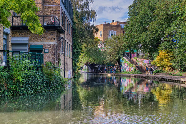 Wall Art Art Print featuring the photograph Regents Canal #2 by Raymond Hill