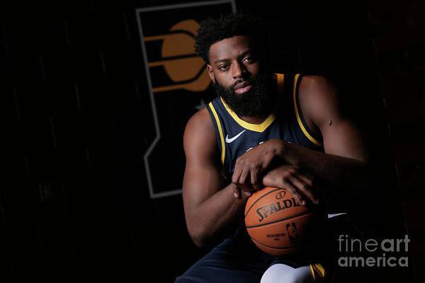 Media Day Art Print featuring the photograph Tyreke Evans by Ron Hoskins