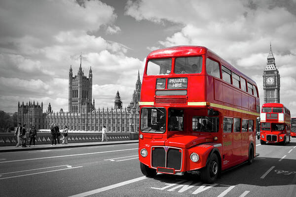 British Art Print featuring the photograph London - Houses of Parliament and Red Buses #1 by Melanie Viola