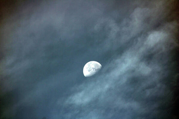 Moon Art Print featuring the photograph Daylight Waning Moon by Christopher Reed