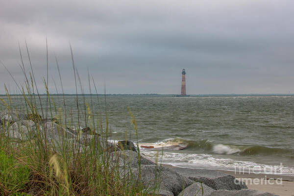 Morris Island Lighthouse Art Print featuring the photograph Island Life - Southern Style by Dale Powell