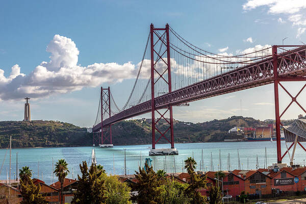 Lisboa Art Print featuring the photograph Ponte 25 de Abril by W Chris Fooshee