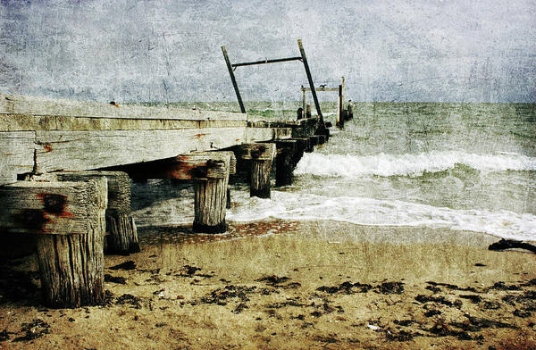 Beach Art Print featuring the photograph Soul Reaver by Andrew Paranavitana