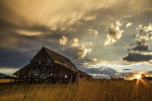Barn Art Print featuring the photograph Sunset Flare at Mapleton Barn by Wesley Aston