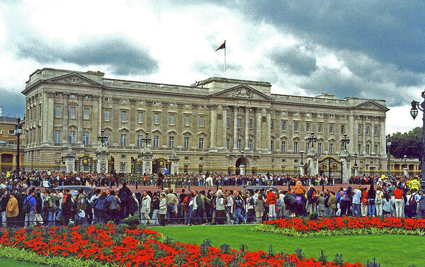 Buckingham Art Print featuring the photograph Buckingham Palace by Richard Krebs