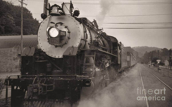 Trains Art Print featuring the photograph The 1702 At Dillsboro by Richard Rizzo