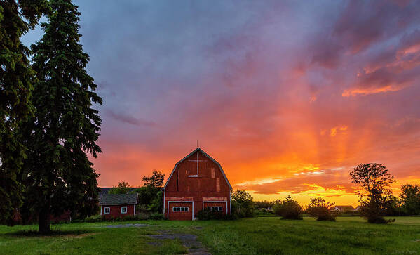 Red Barn At Sunset Art Print featuring the photograph Barn at sunset by Mark Papke