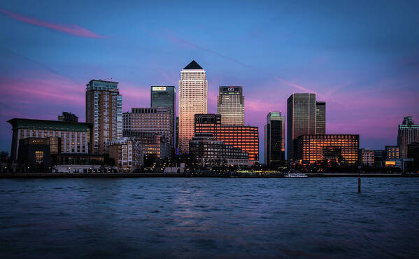 Scenics Art Print featuring the photograph Canary Wharf At Sunset by Vulture Labs