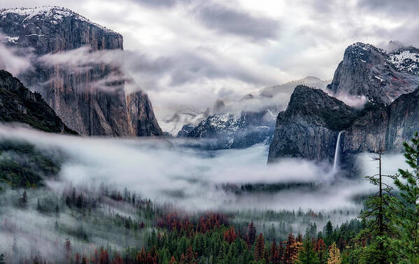 Inversion Art Print featuring the photograph Inversion at Tunnel View by David Soldano