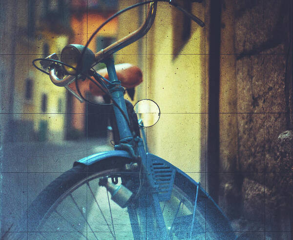 Focus Art Print featuring the photograph Bicycle Seen Through A Vintage Camera by Moreiso