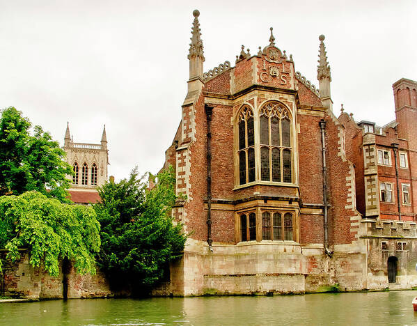 Cambridge Art Print featuring the photograph St Johns College from the Backs. by Elena Perelman