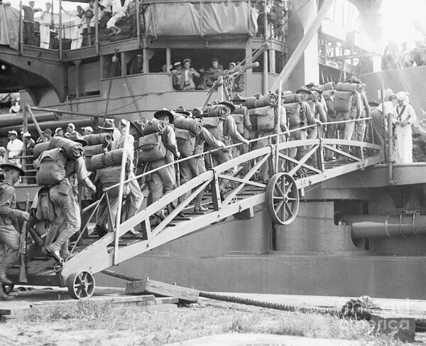 People Art Print featuring the photograph Marines Boarding U.s.s.connecticut by Bettmann