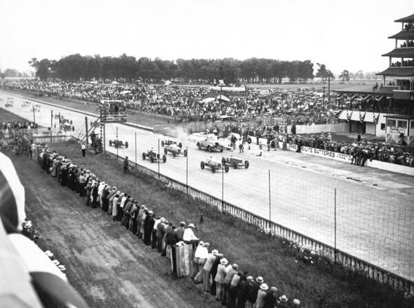 1920's Art Print featuring the photograph Indy 500 Auto Race by Underwood Archives