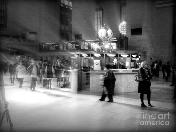 Grand Central Art Print featuring the photograph Morning in Grand Central by Miriam Danar