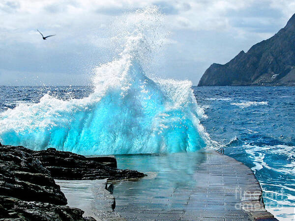 Wave Art Print featuring the photograph The Wave.Vernazza.Cinque Terre. Italy by Jennie Breeze