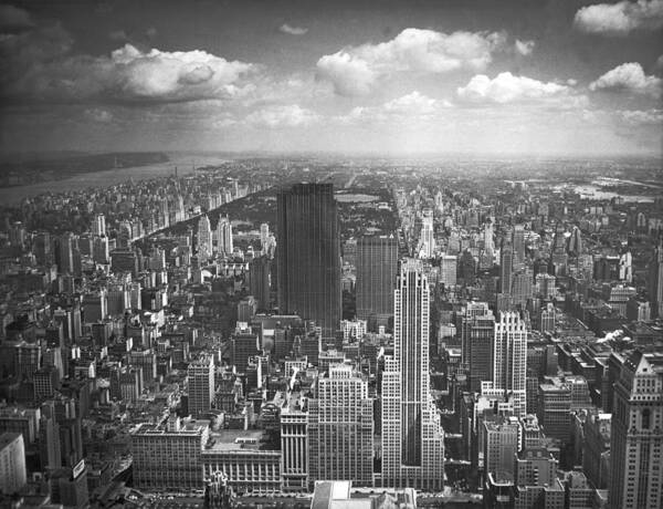 1930s Art Print featuring the photograph View From The Empire State by Underwood Archives