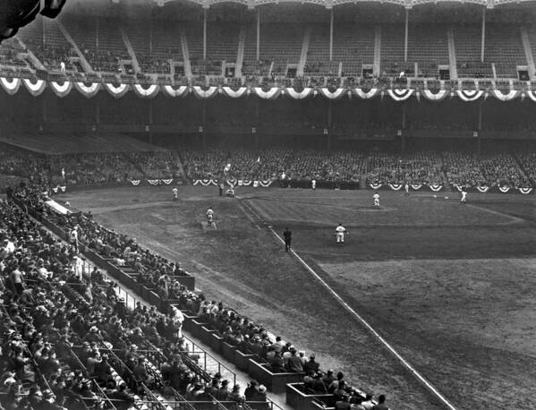 1940 Art Print featuring the photograph Yankee Stadium Game by Underwood Archives