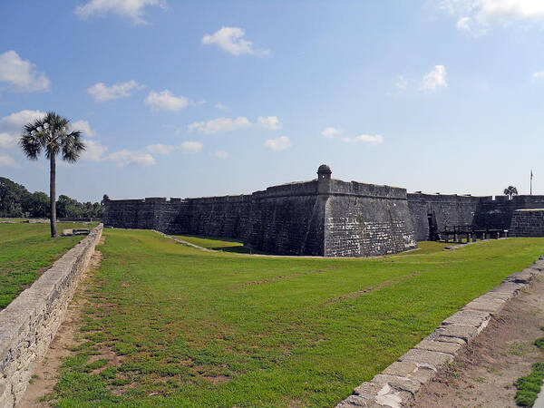 Castillo De San Marcos Art Print featuring the photograph Castillo De San Marcos by Skip Willits