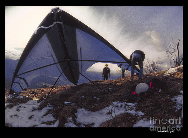 Hang Gliding Art Print featuring the photograph Setting Up by Jonathan Fine