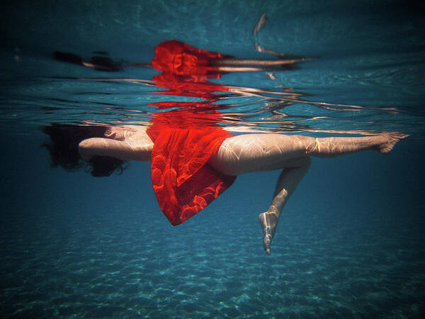 Swim Art Print featuring the photograph 7 by Gemma Silvestre