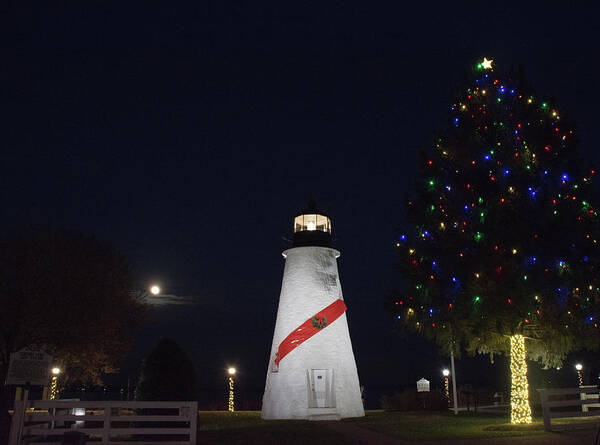 Lighthouse Art Print featuring the photograph Christmas Lighthouse by Gary Wightman