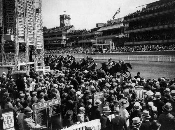 Horse Art Print featuring the photograph Ascot Races by Fox Photos