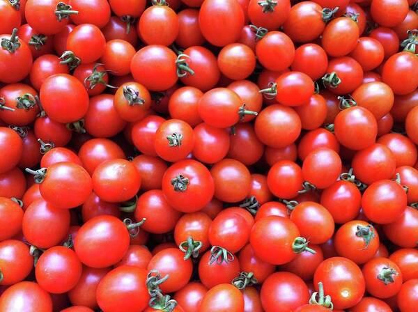 Large Group Of Objects Art Print featuring the photograph Cherry Tomatoes by Junku