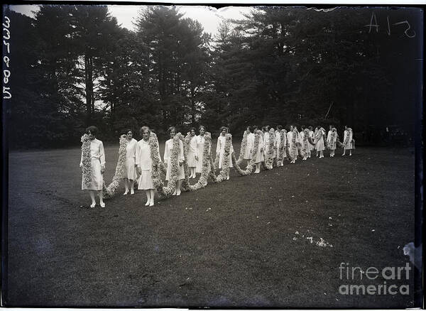 People Art Print featuring the photograph General View Of The Daisy Chain by Bettmann