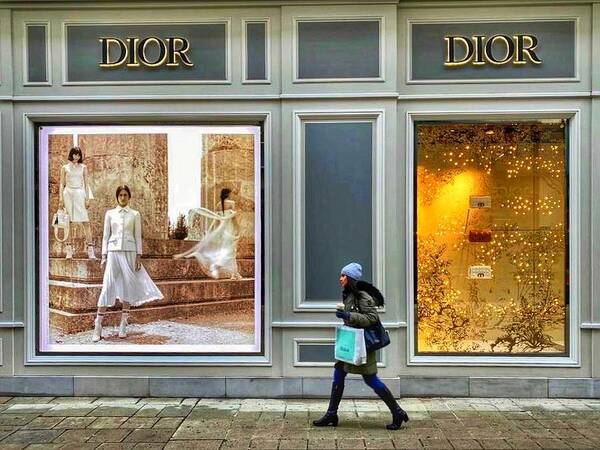 Dior Boutique Print