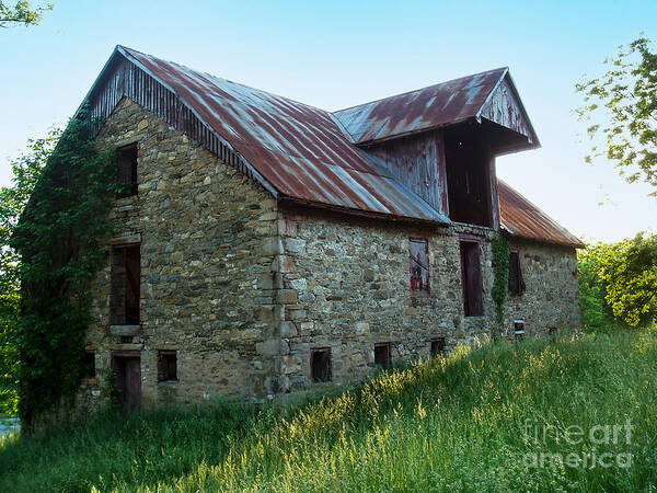 Barn Art Print featuring the photograph An Old, Abandoned, Maryland Stone Barn by L Bosco
