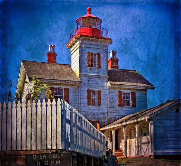 Hdr Art Print featuring the photograph Morning At The Yaquina Bay Lighthouse by Thom Zehrfeld