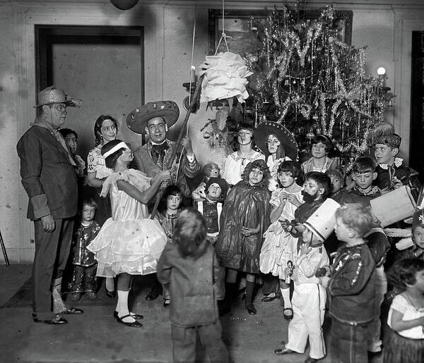 1925 Art Print featuring the photograph Christmas, 1925 by Granger