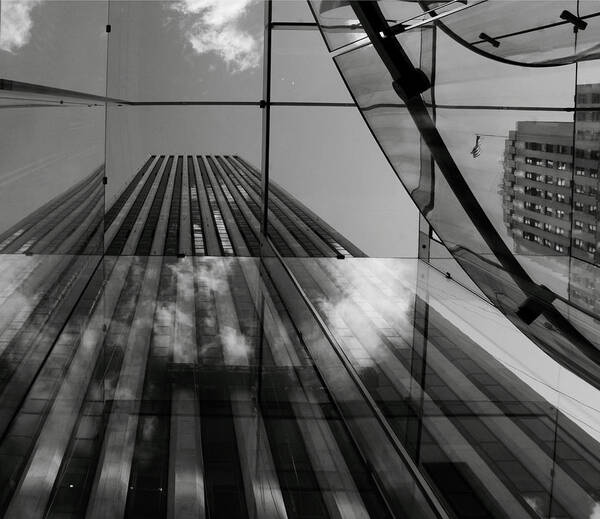 Manhattan Art Print featuring the photograph Apple manhattan by Emme Pons