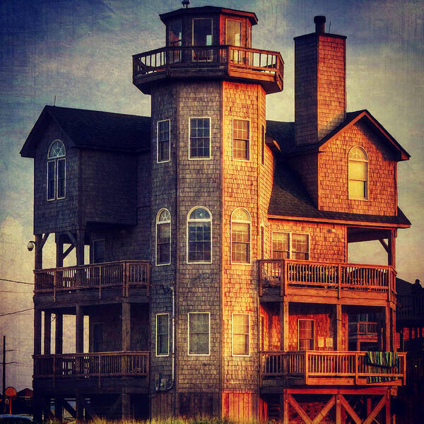 Rodanthe Art Print featuring the photograph House in Rodanthe at Sunset by Patricia Januszkiewicz