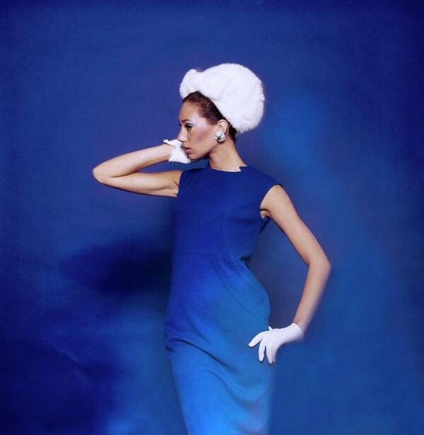 Accessories Art Print featuring the photograph Marisa Berenson Wearing Hannah Troy by Bert Stern