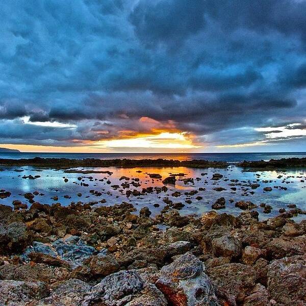 Hawaiistagram Art Print featuring the photograph #sunset #ignation #igtube #instalike by Brian Governale