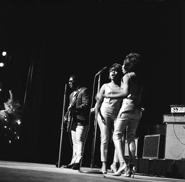 Soul Music Art Print featuring the photograph Bo Diddley At The Apollo #1 by Michael Ochs Archives