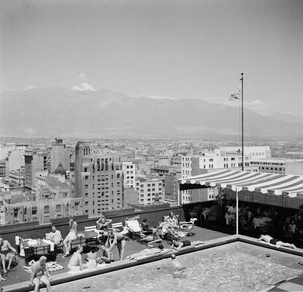 1950-1959 Art Print featuring the photograph Santiago, Chile #2 by Michael Ochs Archives