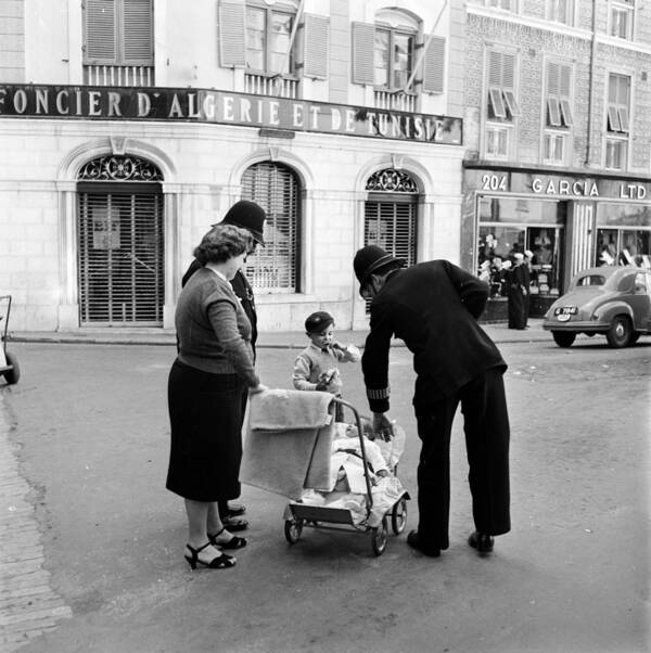 1950-1959 Art Print featuring the photograph Baby Duty by Bert Hardy