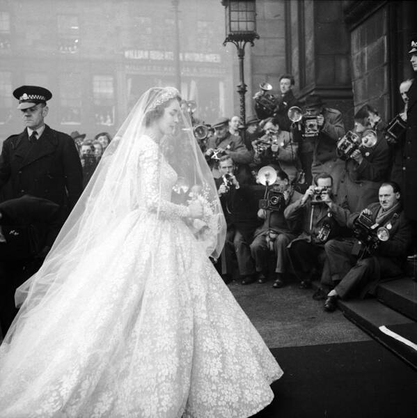 People Art Print featuring the photograph Bride Arrives by Bert Hardy