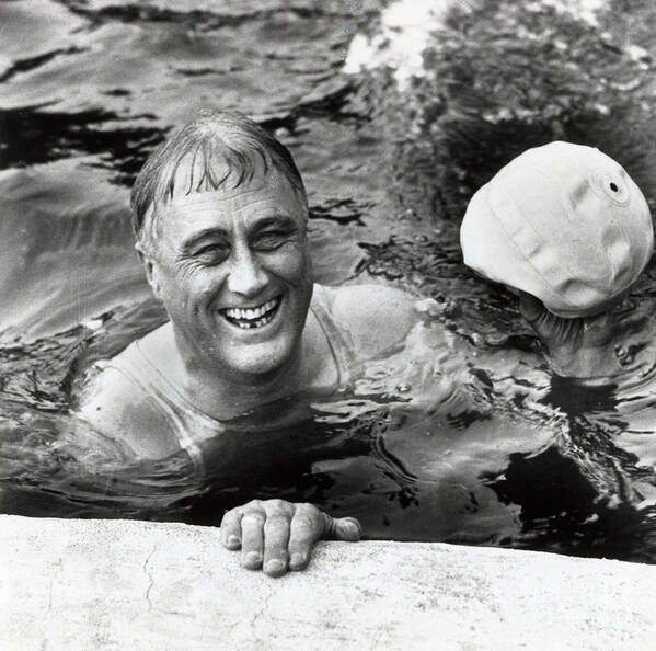 Franklin Roosevelt Art Print featuring the photograph Franklin Delano Roosevelt In Pool by Bettmann