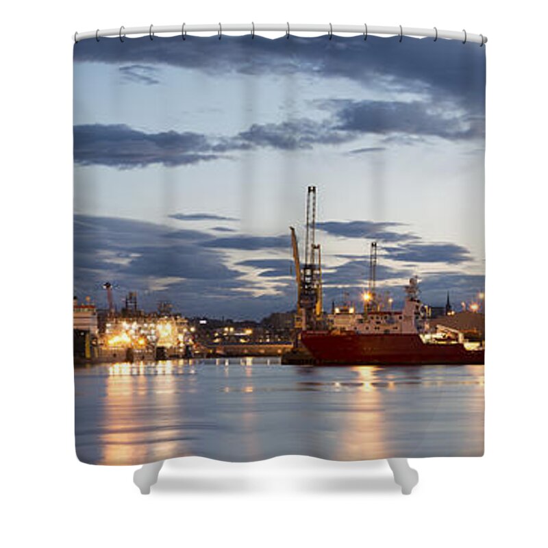 Aberdeen Shower Curtain featuring the photograph Aberdeen Harbour at Dusk #1 by Veli Bariskan