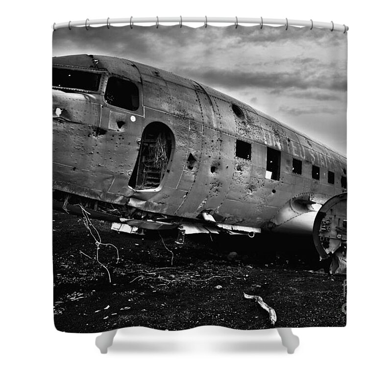 Black And White Shower Curtain featuring the photograph Dc-3 #1 by Gunnar Orn Arnason